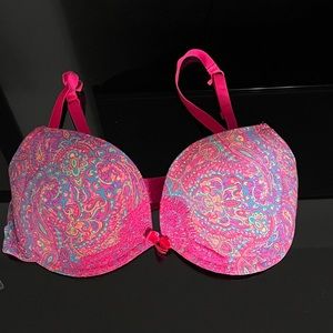 Womens lightly padded bra